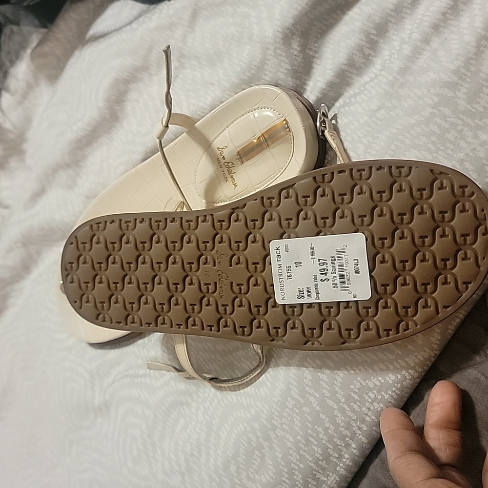 Sam Edelman ivory sandles - Picture 3 of 3